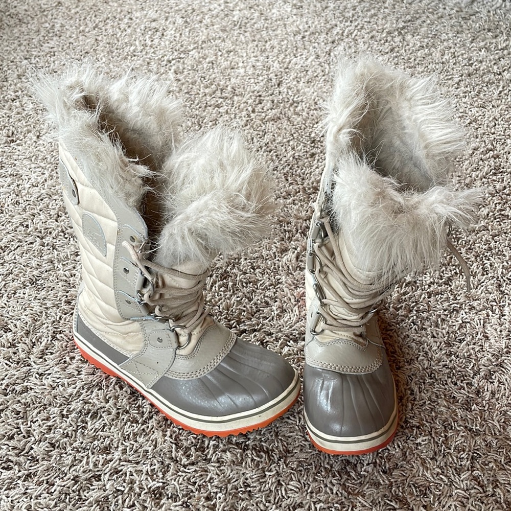 Women’s Sorel Winter Lace Up Boots, Size 7 - Picture 1 of 9